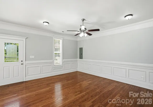 Photo 4 of Single family home for sale at 411 W Sullivan St, Gastonia, NC 28052 | MLS# 4389625 | Listing updated on 2026-09-17