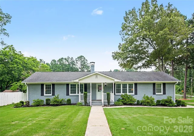 Photo 2 of Single family home for sale at 277 Westerwood Dr, Rock Hill, SC 29732 | MLS# 4392091 | Listing updated on 2026-09-28