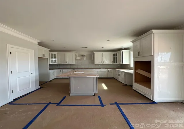 Photo 4 of Single family home for sale at 15210 1st Broad Rd, Huntersville, NC 28078 | MLS# 4392490 | Listing updated on 2026-10-04