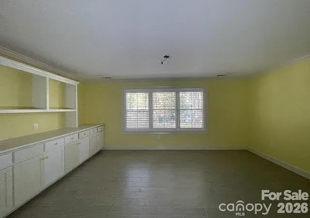 Photo 4 of Single family home for sale at 1512 Ivey Dr, Charlotte, NC 28205 | MLS# 4392958 | Listing updated on 2026-09-08