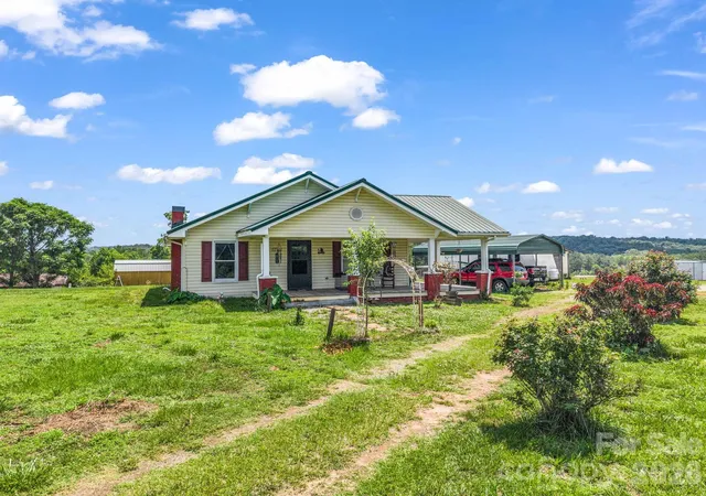 Photo 1 of Single family home for sale at 1740 Baber Rd, Rutherfordton, NC 28139 | MLS# 4393392 | Listing updated on 2026-09-16