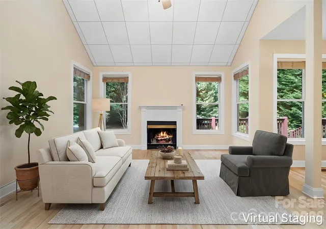 Photo 4 of Single family home for sale at 36 Poplar Crk Dr, Asheville, NC 28805 | MLS# 4394162 | Listing updated on 2026-09-26