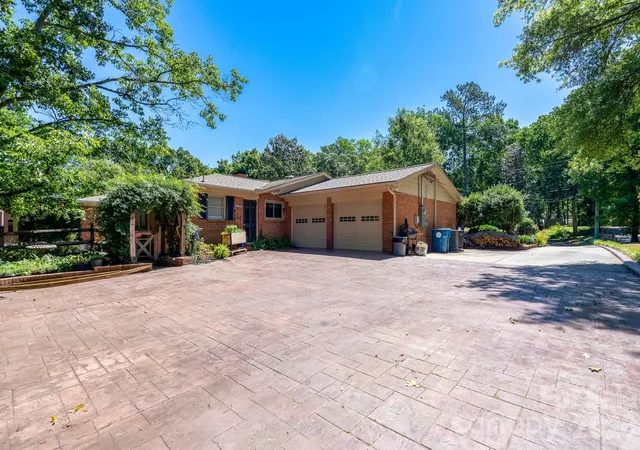 Photo 3 of Single family home for sale at 326 Richmond Rd, Salisbury, NC 28144 | MLS# 4394295 | Listing updated on 2026-09-09