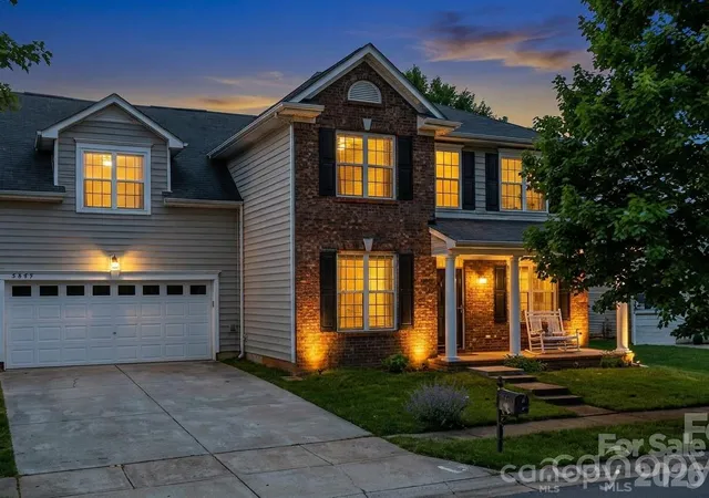 Photo 2 of Single family home for sale at 14308 Lyon Hl Ln, Huntersville, NC 28078 | MLS# 4394647 | Listing updated on 2026-09-08