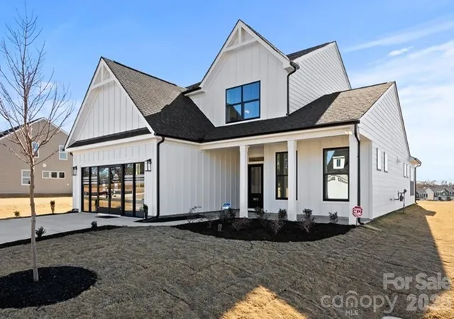 Photo 2 of Single family home for sale at 849 Allendale Cir, Rock Hill, SC 29732 | MLS# 4394993 | Listing updated on 2026-09-08