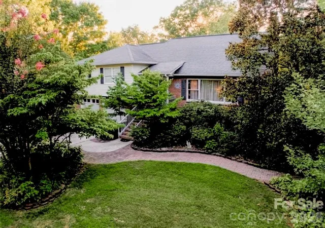 Photo 1 of Single family home for sale at 119 Country Meadow Ln, Kings Mountain, NC 28086 | MLS# 4396078 | Listing updated on 2026-09-11