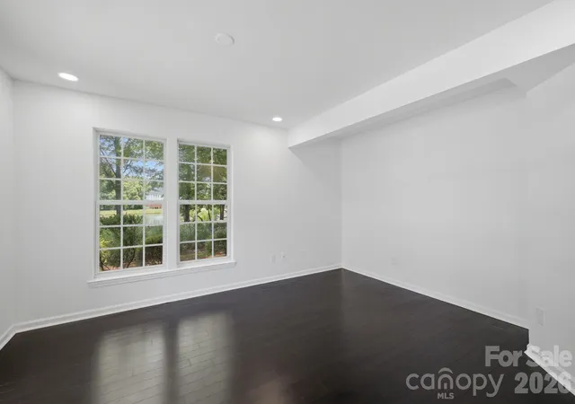 Photo 4 of Townhouse for sale at 11705 Fiddlers Roof Ln, Charlotte, NC 28277 | MLS# 4396443 | Listing updated on 2026-09-24