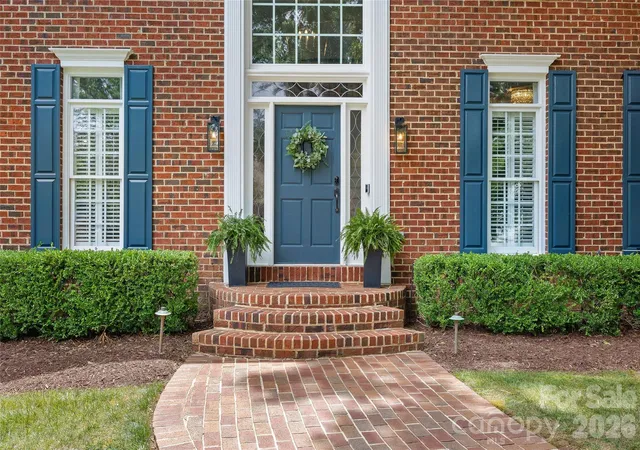 Photo 3 of Single family home for sale at 4533 Noras Path Rd, Charlotte, NC 28226 | MLS# 4396655 | Listing updated on 2026-09-09