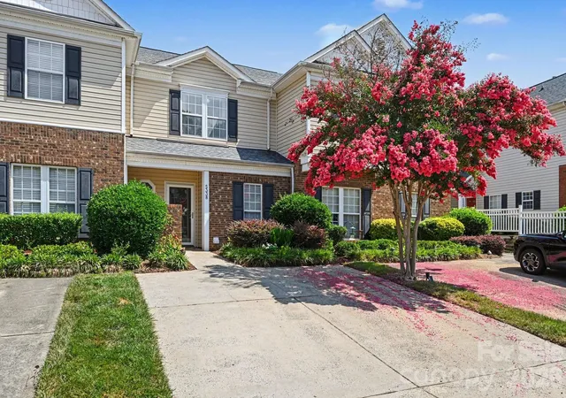 Photo 1 of Townhouse for sale at 5338 Silabert Ave, Charlotte, NC 28205 | MLS# 4399038 | Listing updated on 2026-10-03