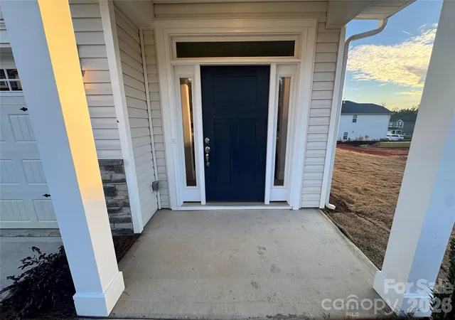 Photo 3 of Single family home for sale at 712 Inwood Hl Dr #11, Gastonia, NC 28056 | MLS# 4399206 | Listing updated on 2026-09-18