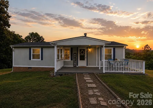 Photo 2 of Single family home for sale at 313 Riverfront Dr, Belmont, NC 28012 | MLS# 4399917 | Listing updated on 2026-09-21