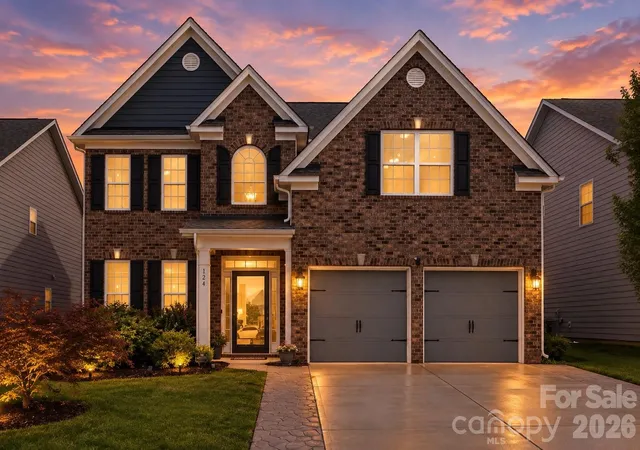 Photo 1 of Single family home for sale at 124 Championship Dr, Mooresville, NC 28115 | MLS# 4401802 | Listing updated on 2026-09-21