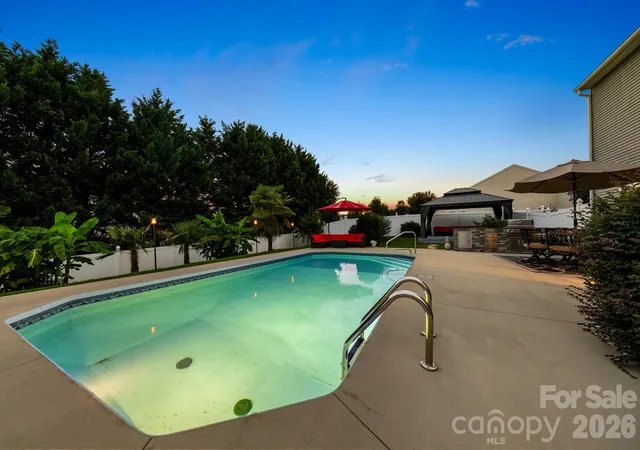 Photo 2 of Single family home for sale at 191 Old Carriage Rd, Clover, SC 29710 | MLS# 4402254 | Listing updated on 2026-09-30