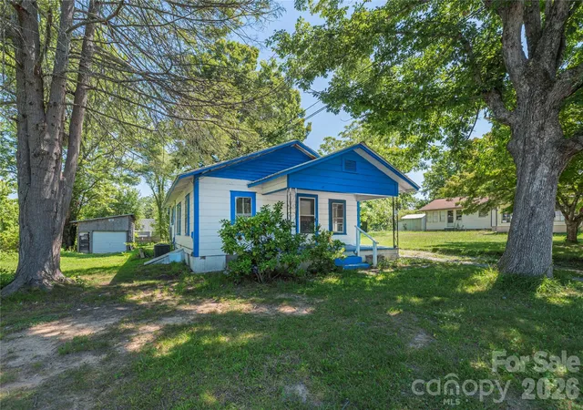 Photo 1 of Single family home for sale at 308 Substation St, Hendersonville, NC 28792 | MLS# 4402649 | Listing updated on 2026-09-08
