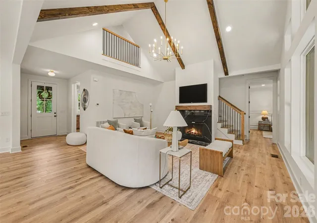 Photo 3 of Single family home for sale at 401 7th Street NE, Conover, NC 28613 | MLS# 4403346 | Listing updated on 2026-09-24