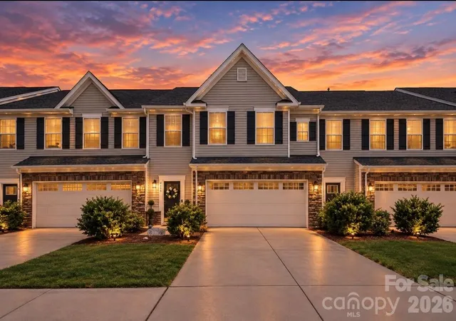 Photo 1 of Townhouse for sale at 10434 Dalton Woods Ct Nw, Huntersville, NC 28078 | MLS# 4403366 | Listing updated on 2026-09-27