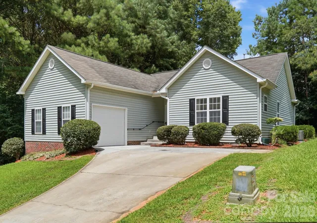 Photo 1 of Single family home for sale at 676 Continental Dr, Concord, NC 28025 | MLS# 4405169 | Listing updated on 2026-09-25