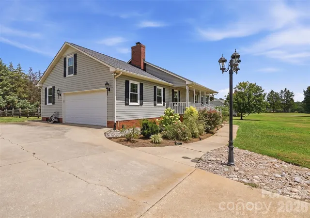 Photo 4 of Single family home for sale at 918 Tirzah Rd, York, SC 29745 | MLS# 4407415 | Listing updated on 2026-09-22