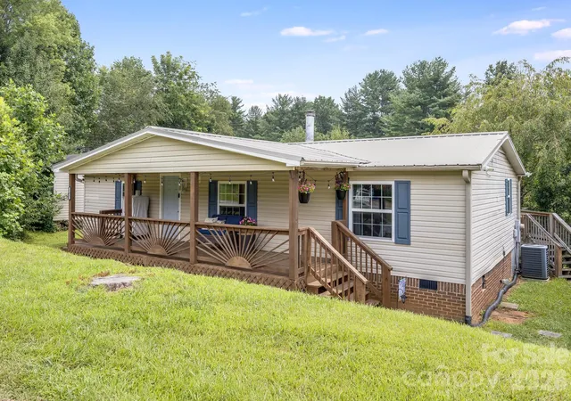 Single family home for sale at 105 Short Meadow Dr, Candler, NC 28715 | MLS# 4407461