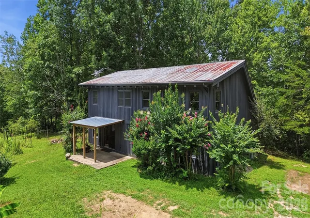 Photo 1 of Single family home for sale at 316 318 Cane Crk Mountain Rd, Union Mills, NC 28167 | MLS# 4407637 | Listing updated on 2026-10-01