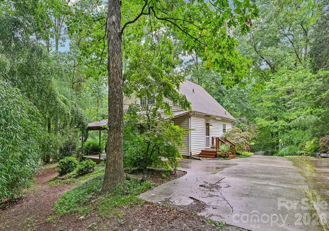 Photo 3 of Sale Pending at 8658 Dog Leg Rd #16/B, Sherrills Ford, NC 28673 | MLS# 4407816 | Listing updated on 2026-09-09