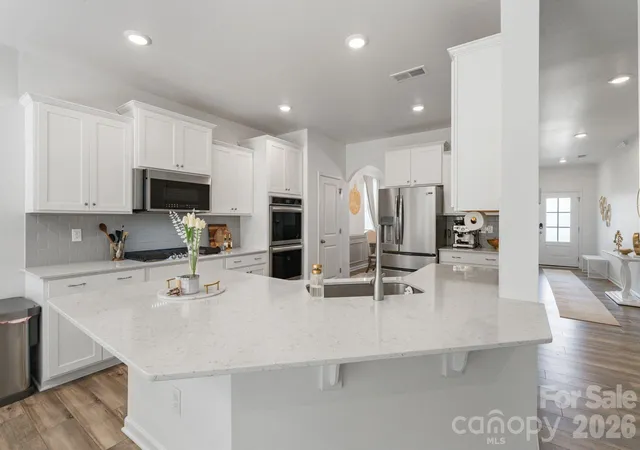 Photo 4 of Single family home for sale at 378 Kennerly Ctr Dr, Mooresville, NC 28115 | MLS# 4407885 | Listing updated on 2026-09-23