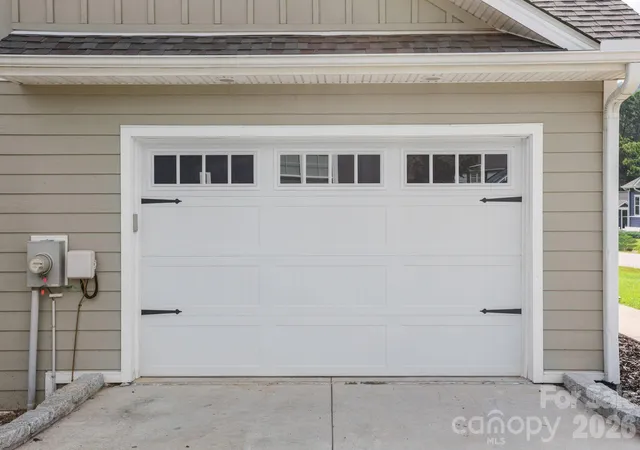 Photo 3 of Single family home for sale at 8 Vedder Way, Swannanoa, NC 28778 | MLS# 4408516 | Listing updated on 2026-09-08