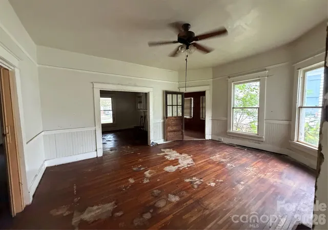 Photo 4 of Single family home for sale at 238 Garfield St, Statesville, NC 28677 | MLS# 4409080 | Listing updated on 2026-09-23