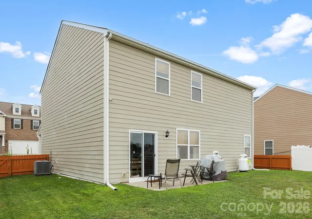Photo 3 of Single family home for sale at 232 Marathon Ln, Candler, NC 28715 | MLS# 4409247 | Listing updated on 2026-09-08