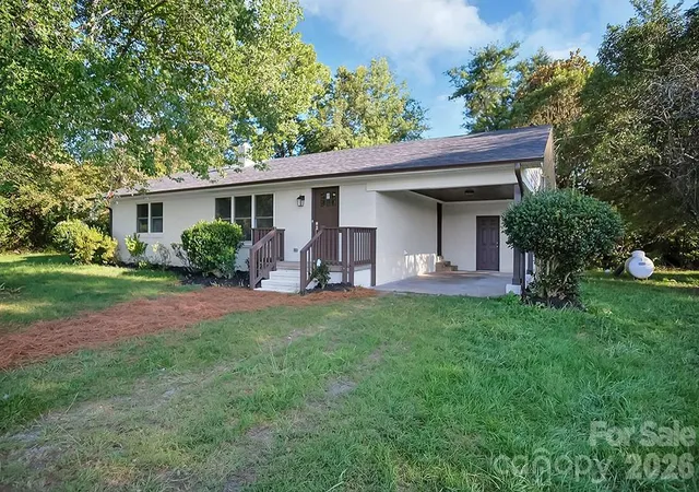 Photo 1 of Single family home for sale at 238 Davis Rd, Shelby, NC 28152 | MLS# 4410048 | Listing updated on 2026-09-18