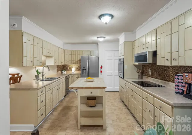 Photo 3 of Single family home for sale at 45 Monte Vista Pl, Candler, NC 28715 | MLS# 4410617 | Listing updated on 2026-09-28
