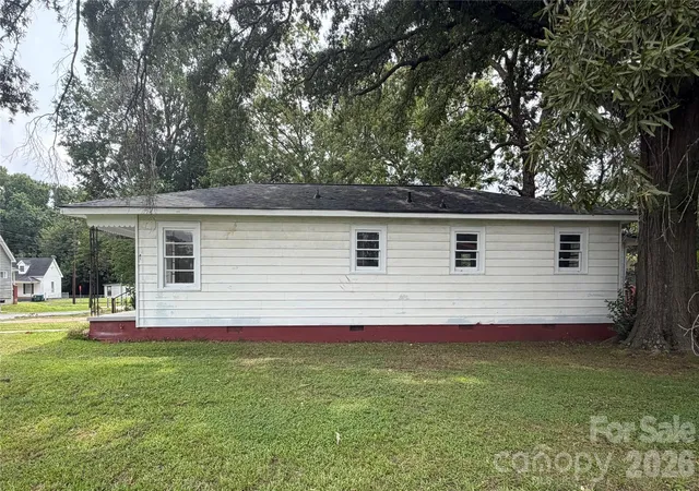 Photo 3 of Single family home for sale at 508 N Shaver St, Salisbury, NC 28144 | MLS# 4411202 | Listing updated on 2026-09-08