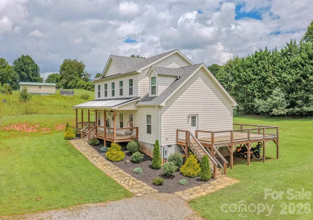 Photo 1 of Single family home for sale at 160 Ridge View Dr, Clyde, NC 28721 | MLS# 4411209 | Listing updated on 2026-09-17
