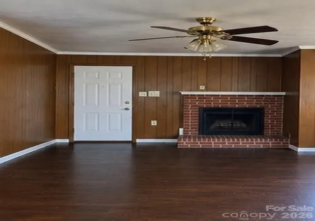 Photo 3 of Single family home for sale at 3308 Sutton Dr, Charlotte, NC 28216 | MLS# 4411744 | Listing updated on 2026-09-16