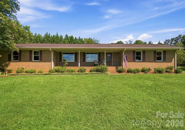 Photo 2 of Single family home for sale at 15513 Thompson Rd, Mint Hill, NC 28227 | MLS# 4412227 | Listing updated on 2026-09-11