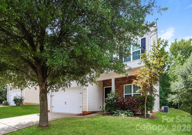 Photo 1 of Single family home for sale at 6237 Sydney Mae Ln, Charlotte, NC 28262 | MLS# 4413394 | Listing updated on 2026-09-09