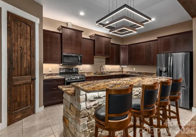 Photo 3 of Single family home for sale at 281 Judson Ridge Rd, Arden, NC 28704 | MLS# 4414146 | Listing updated on 2026-09-17