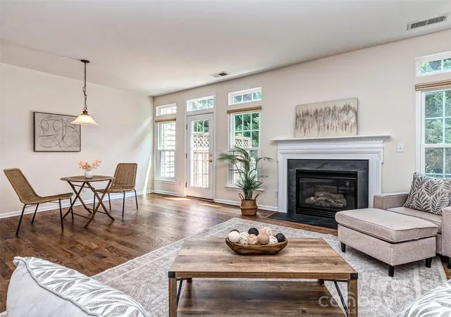 Photo 1 of Townhouse for sale at 4308 Park S Sta Blvd, Charlotte, NC 28210 | MLS# 4414197 | Listing updated on 2026-09-30