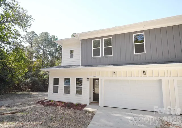 Photo 2 of Townhouse for sale at 501 Granby Cir, Charlotte, NC 28217 | MLS# 4414511 | Listing updated on 2026-09-13