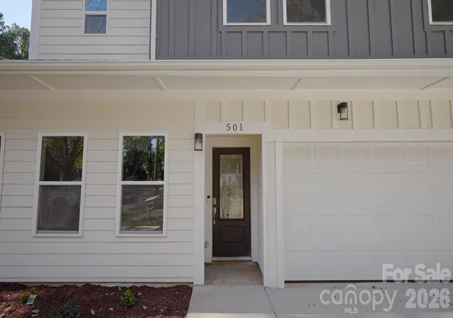 Photo 3 of Townhouse for sale at 501 Granby Cir, Charlotte, NC 28217 | MLS# 4414511 | Listing updated on 2026-09-13