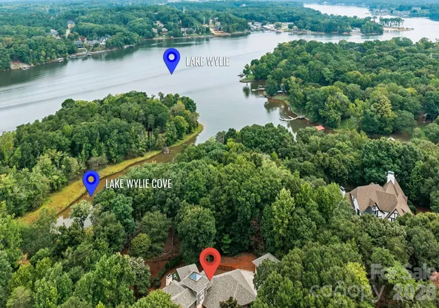 Photo 4 of Single family home for sale at 10310 Wildlife Rd, Charlotte, NC 28278 | MLS# 4414606 | Listing updated on 2026-10-20
