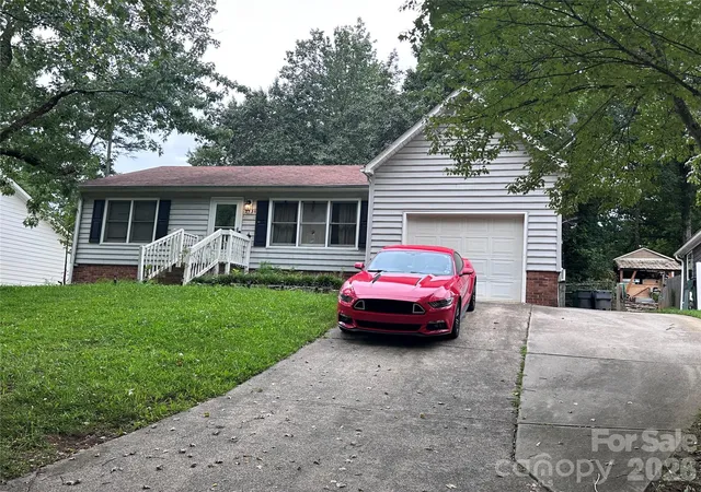 Photo 1 of Single family home for sale at 2825 Allenton Trails Ln, Charlotte, NC 28212 | MLS# 4415001 | Listing updated on 2026-09-30