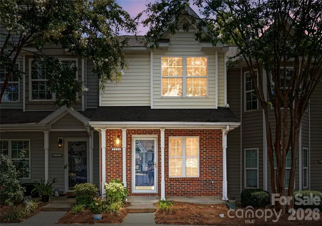 Townhouse for sale at 2511 Brackley Pl NW, Concord, NC 28027 | MLS# 4416047