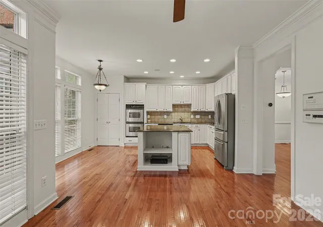 Photo 4 of Townhouse for sale at 3251 Luke Crossing Dr, Charlotte, NC 28226 | MLS# 4416359 | Listing updated on 2026-10-01