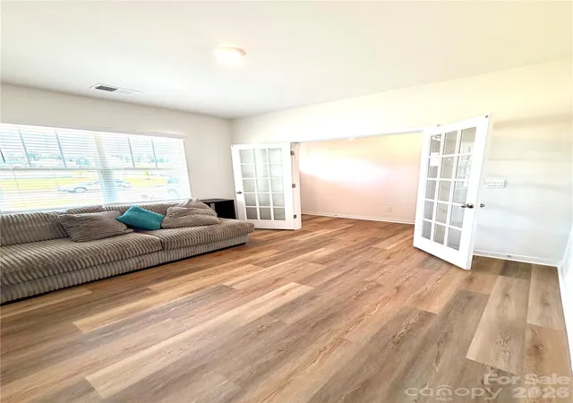 Photo 3 of Single family home for sale at 350 Brinkley Dr, Kings Mountain, NC 28086 | MLS# 4416418 | Listing updated on 2026-09-21