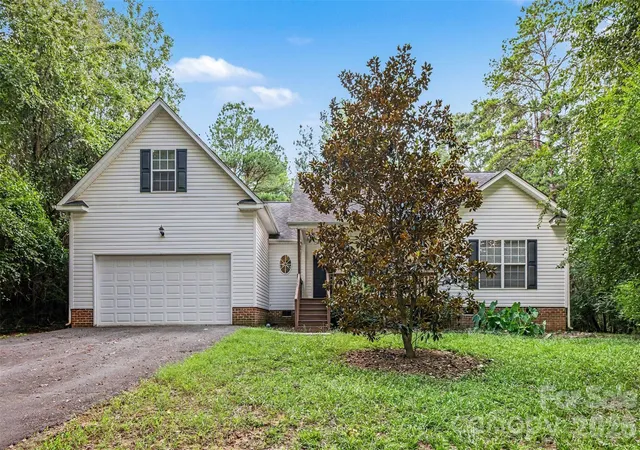 Photo 1 of Single family home for sale at 9223 Ladson Rd, Indian Land, SC 29707 | MLS# 4417566 | Listing updated on 2026-10-20