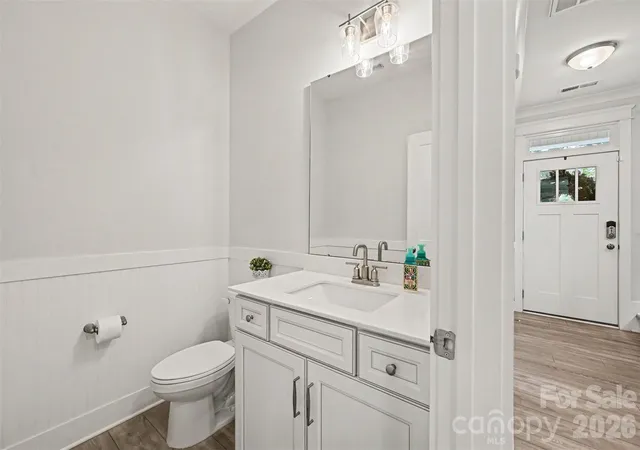 Photo 4 of Single family home for sale at 4030 Belle Landing Rd, Charlotte, NC 28270 | MLS# 4417601 | Listing updated on 2026-10-24