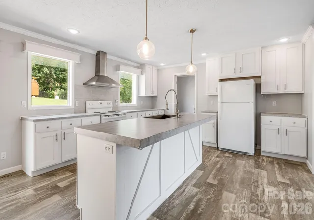 Photo 4 of Single family home for sale at 162 Phillips Valley Rd, Mars Hill, NC 28754 | MLS# 4417613 | Listing updated on 2026-09-16