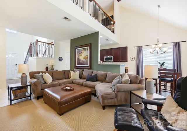 Photo 4 of Townhouse for sale at 10933 Stone Trail Rd, Charlotte, NC 28213 | MLS# 4417912 | Listing updated on 2026-09-30