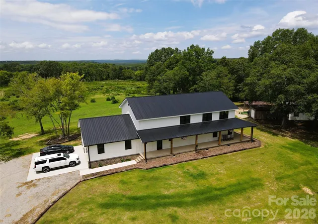 Photo 1 of Single family home for sale at 1726 Old Cheraw Hwy, Rockingham, NC 28379 | MLS# 4417997 | Listing updated on 2026-09-16